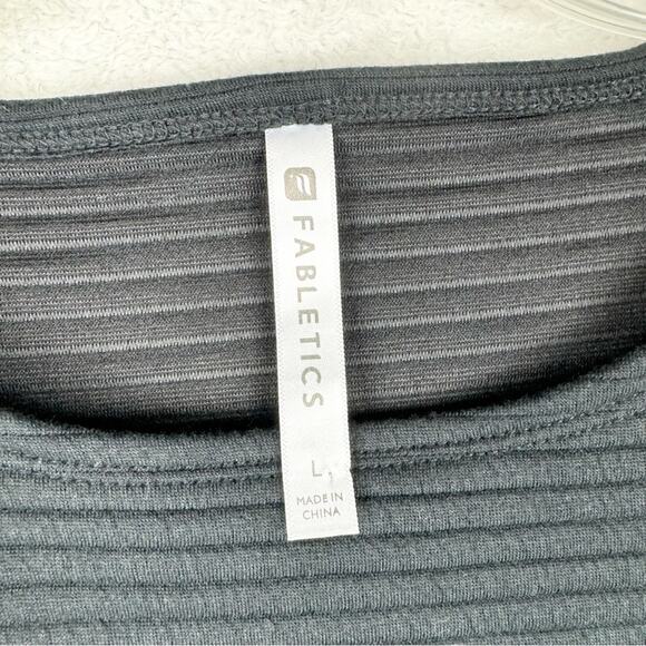 Fabletics Bre Long-Sleeve Tunic Top Sweatshirt Textured Faux Leather Look Size L - Picture 8 of 15